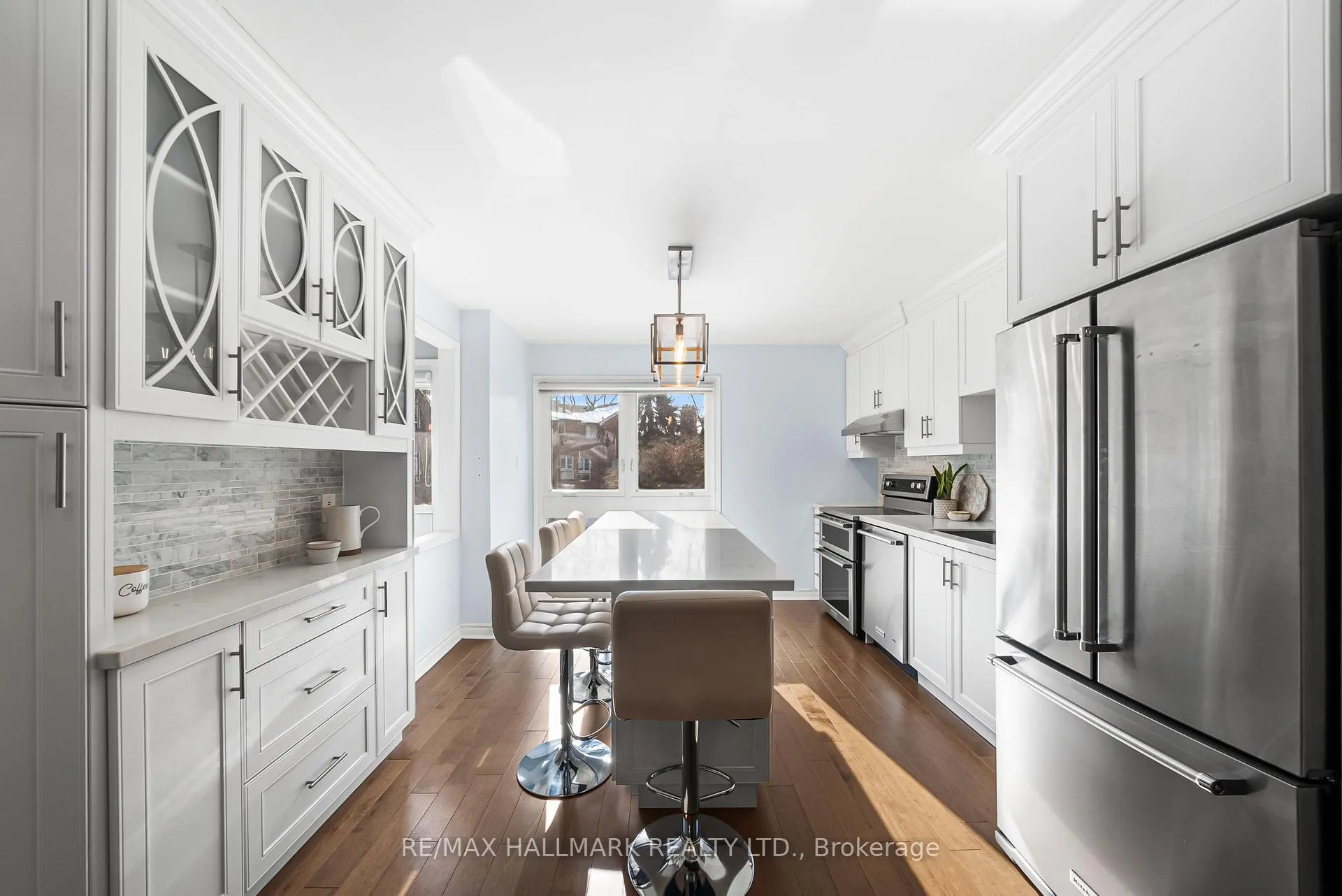 Photo 10 of 64 Sylvan Valley Way, Toronto, Bedford Park-Nortown — HOMEH