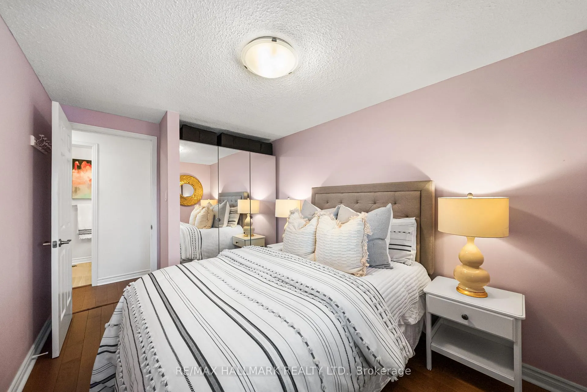 Photo 23 of 64 Sylvan Valley Way, Toronto, Bedford Park-Nortown — HOMEH
