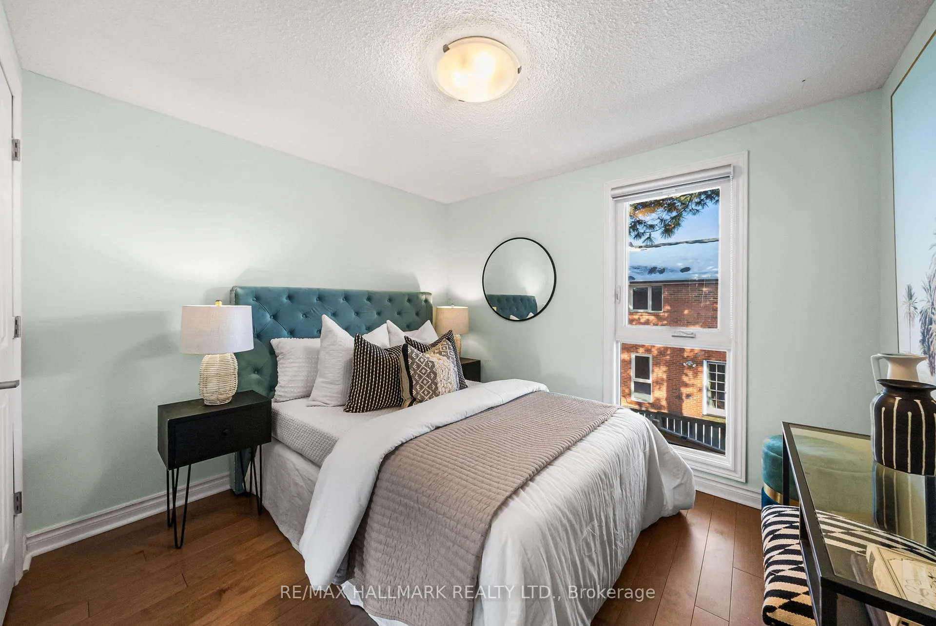 Photo 24 of 64 Sylvan Valley Way, Toronto, Bedford Park-Nortown — HOMEH