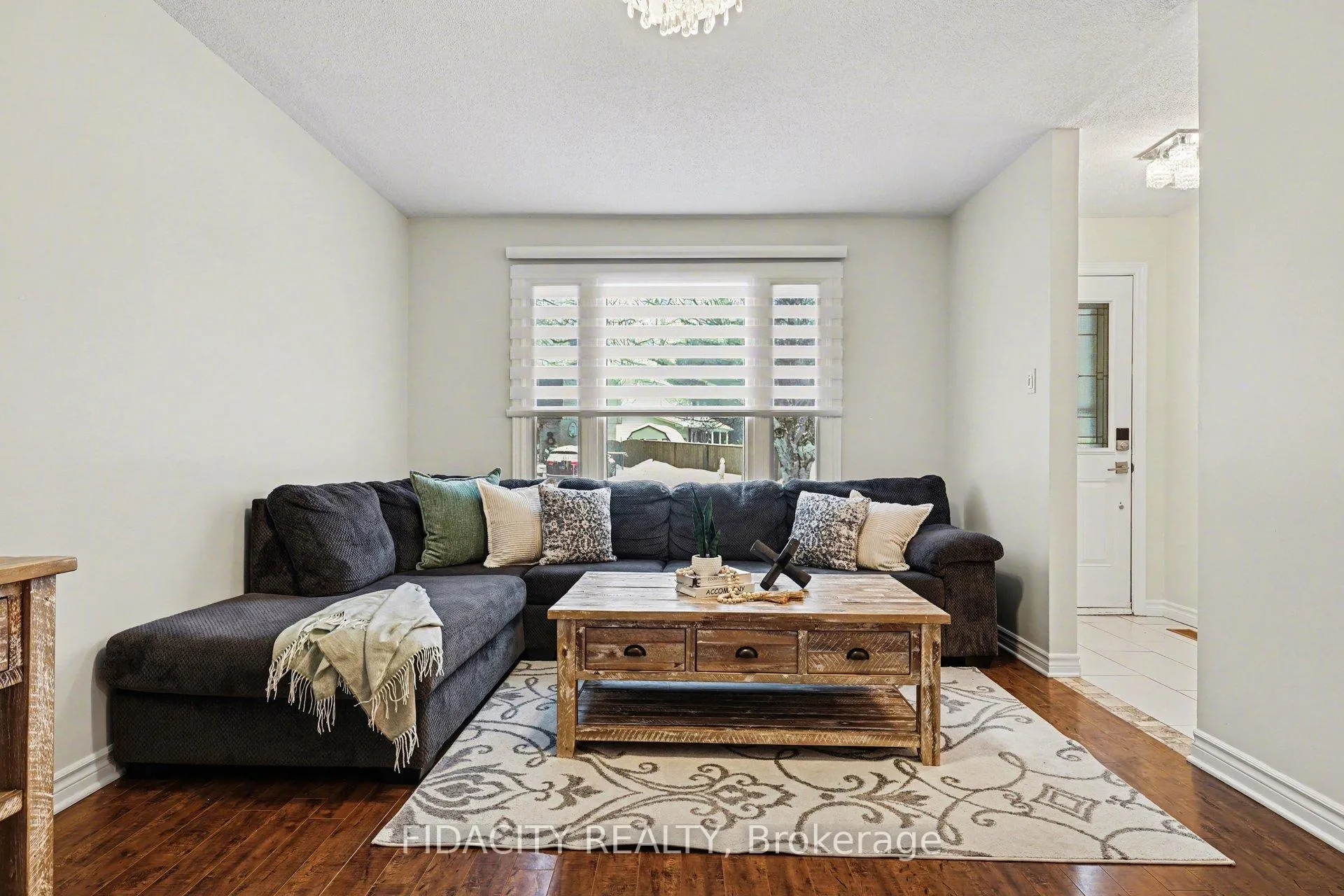 Photo 4 of 53 Morton Drive, Ottawa, Kanata - Glencairn/Hazeldean — HOMEH