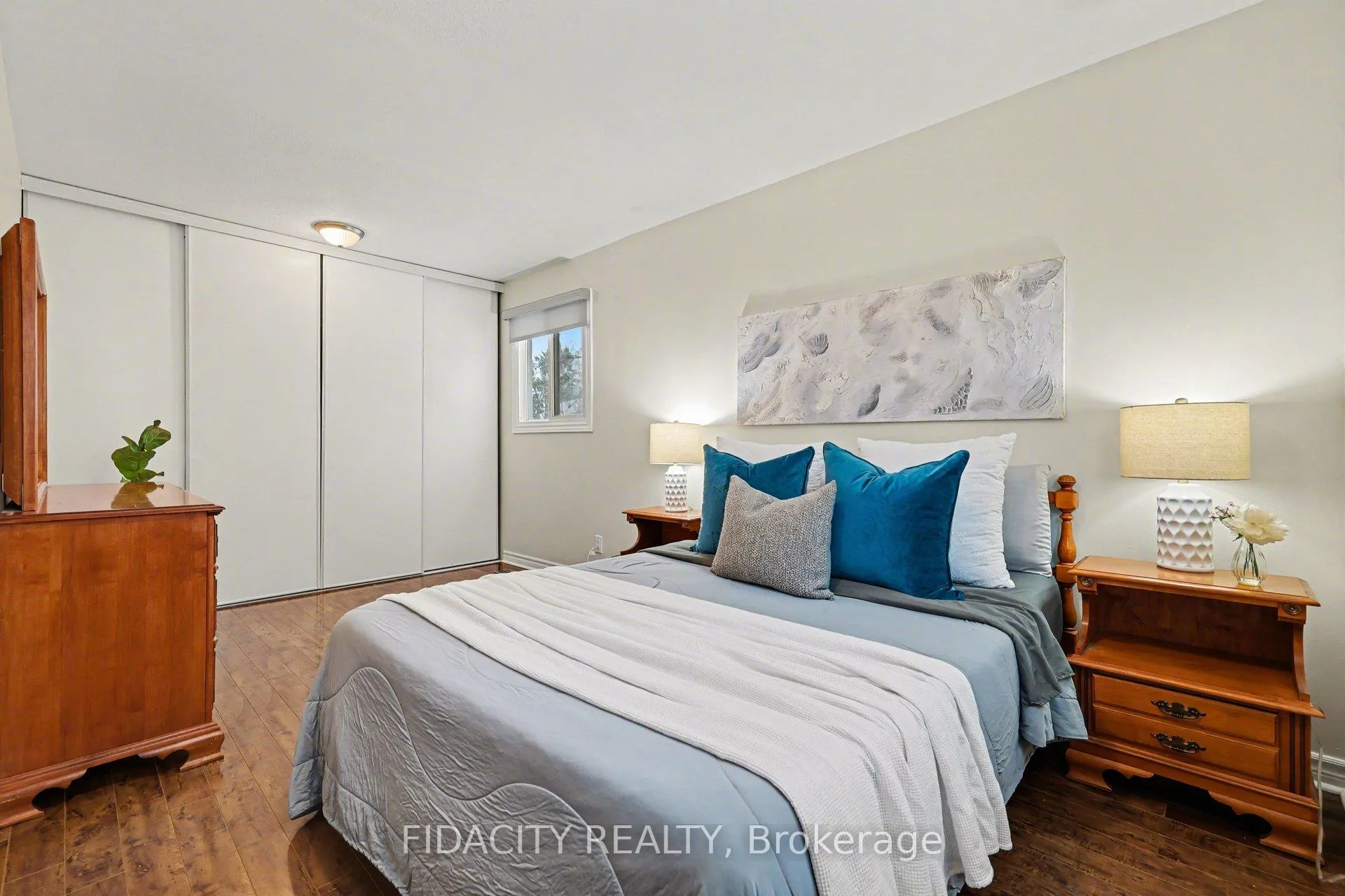 Photo 16 of 53 Morton Drive, Ottawa, Kanata - Glencairn/Hazeldean — HOMEH