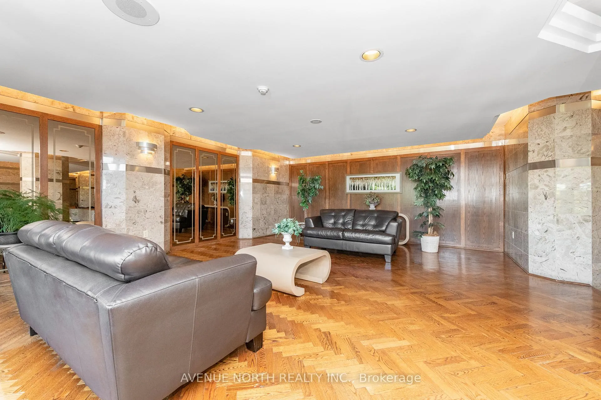 Photo 4 of Unit 308, 2759 Carousel Crescent, Ottawa, Emerald Woods/Sawmill Creek — HOMEH