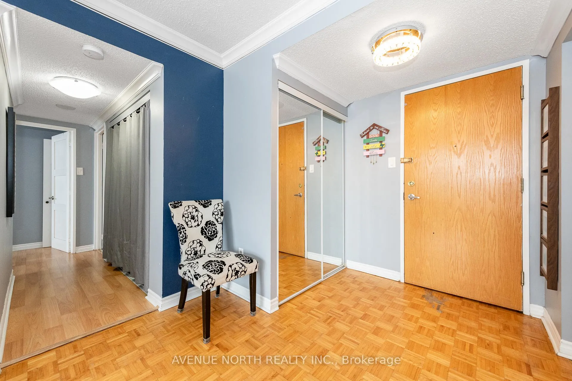 Photo 5 of Unit 308, 2759 Carousel Crescent, Ottawa, Emerald Woods/Sawmill Creek — HOMEH