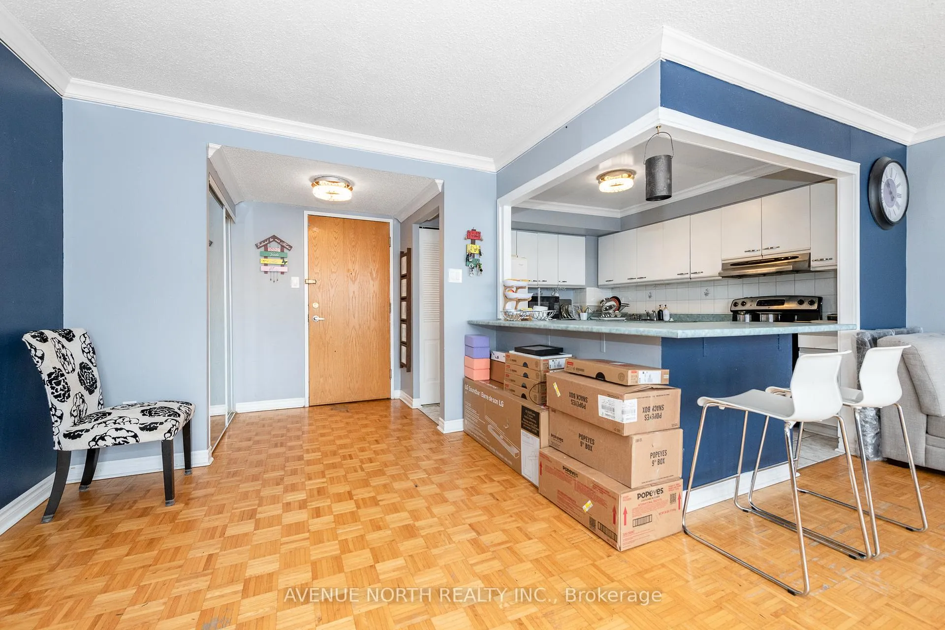 Photo 6 of Unit 308, 2759 Carousel Crescent, Ottawa, Emerald Woods/Sawmill Creek — HOMEH