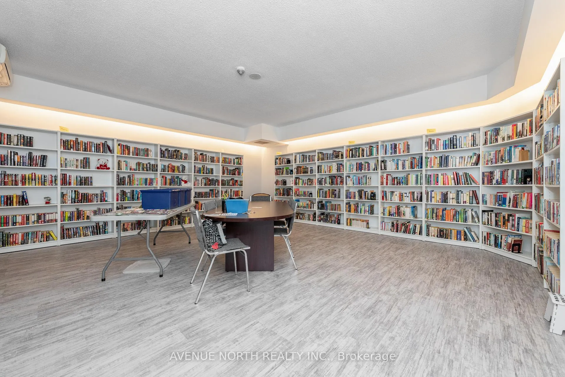 Photo 32 of Unit 308, 2759 Carousel Crescent, Ottawa, Emerald Woods/Sawmill Creek — HOMEH