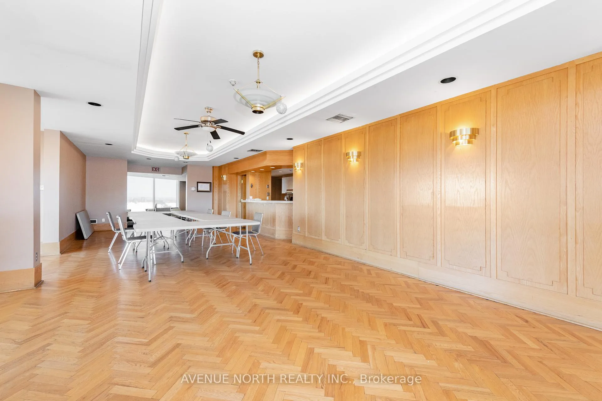 Photo 35 of Unit 308, 2759 Carousel Crescent, Ottawa, Emerald Woods/Sawmill Creek — HOMEH
