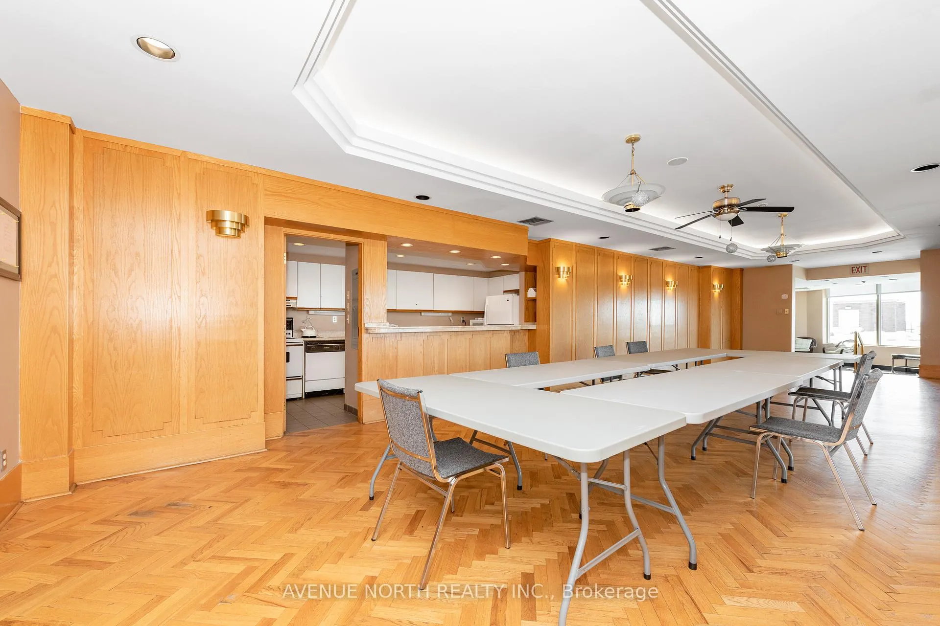 Photo 36 of Unit 308, 2759 Carousel Crescent, Ottawa, Emerald Woods/Sawmill Creek — HOMEH