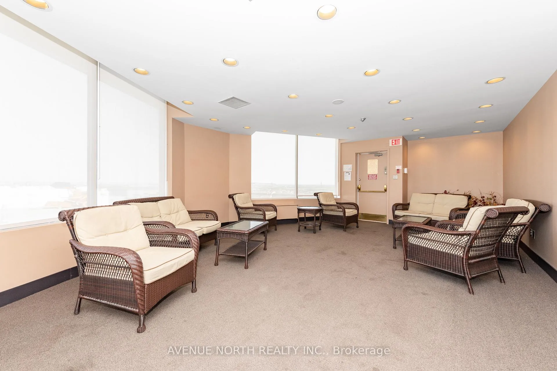 Photo 37 of Unit 308, 2759 Carousel Crescent, Ottawa, Emerald Woods/Sawmill Creek — HOMEH