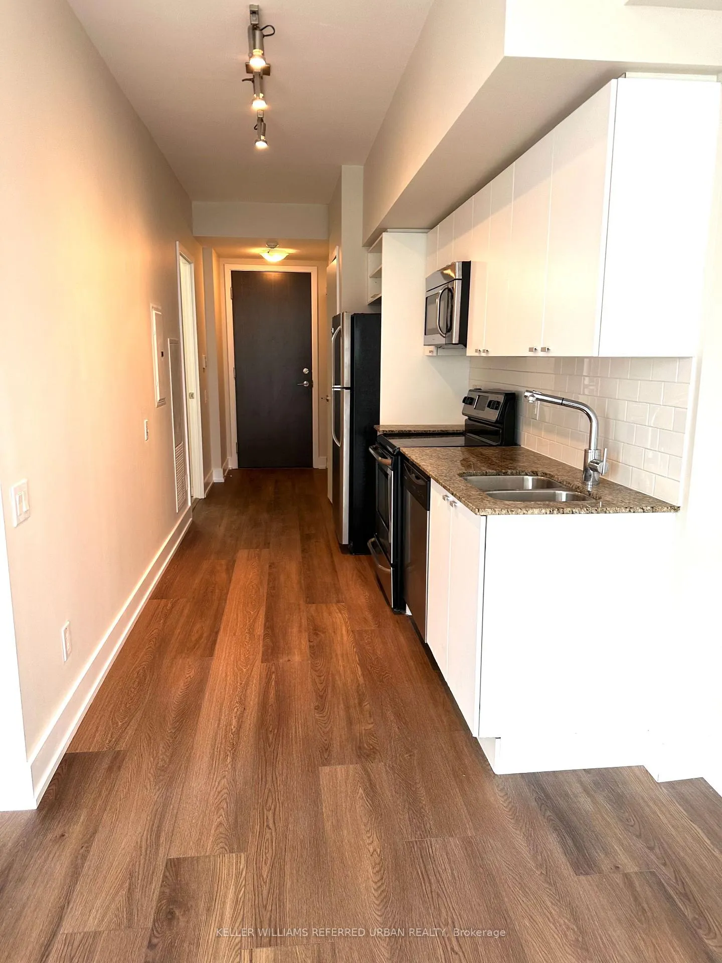 Photo 2 of Unit 1913, 105 The Queensway, Toronto, High Park-Swansea — HOMEH