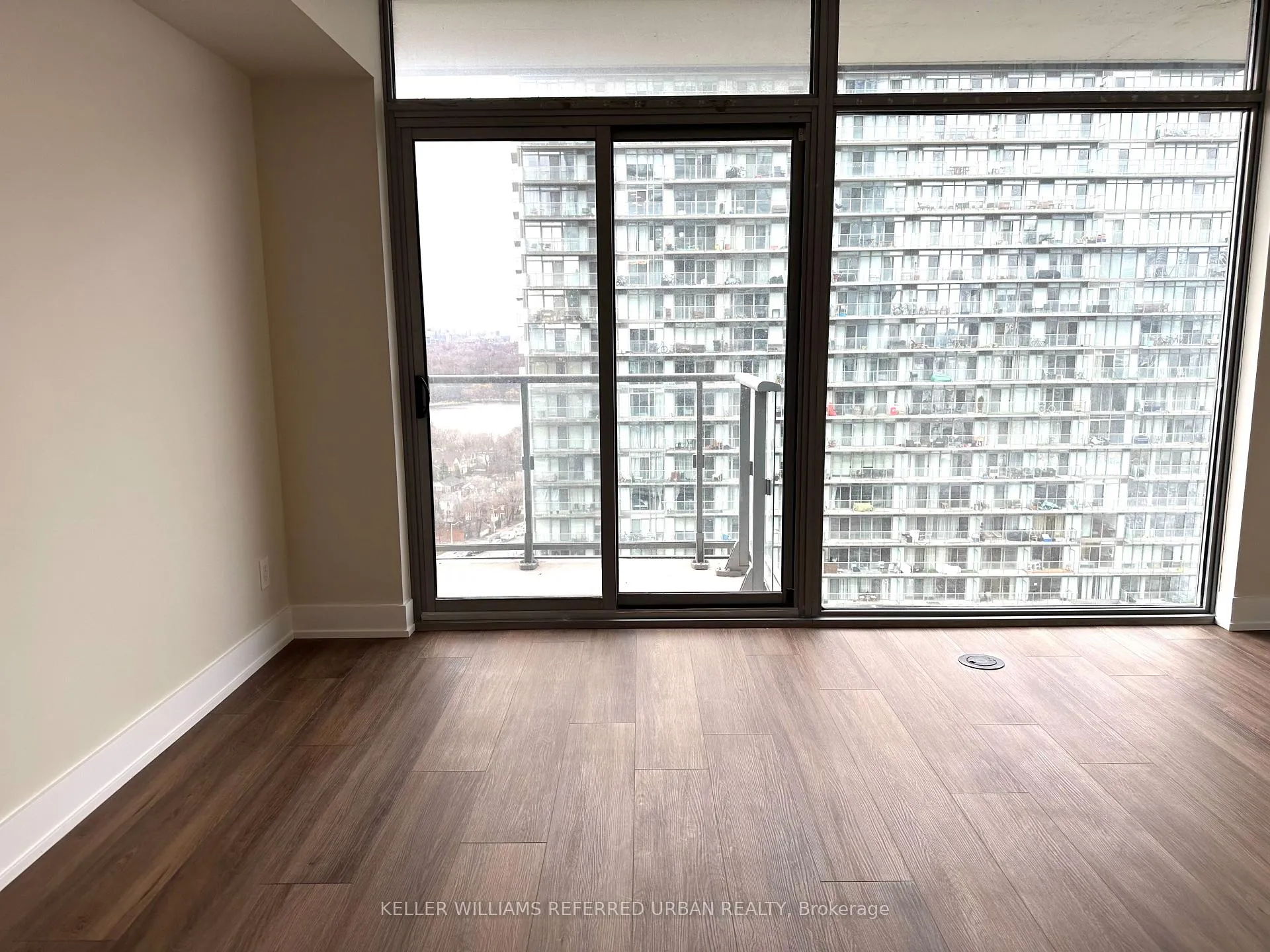 Photo 7 of Unit 1913, 105 The Queensway, Toronto, High Park-Swansea — HOMEH