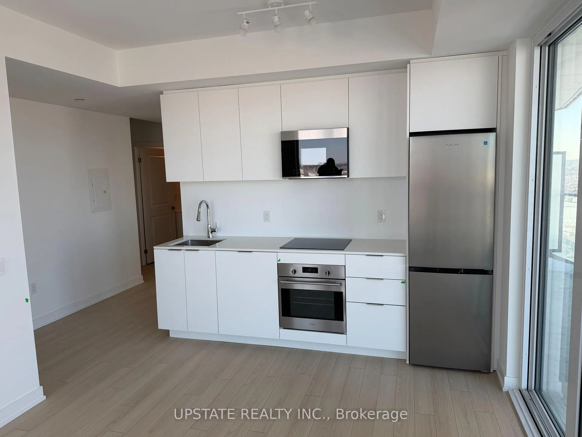 Photo 4 of Unit 1409, 15 Skyridge Drive, Brampton, Bram East — HOMEH