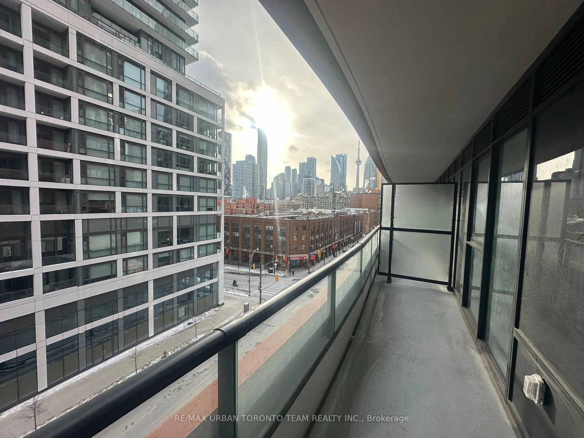 Photo 8 of Unit 609, 180 Front Street E, Toronto, Moss Park — HOMEH