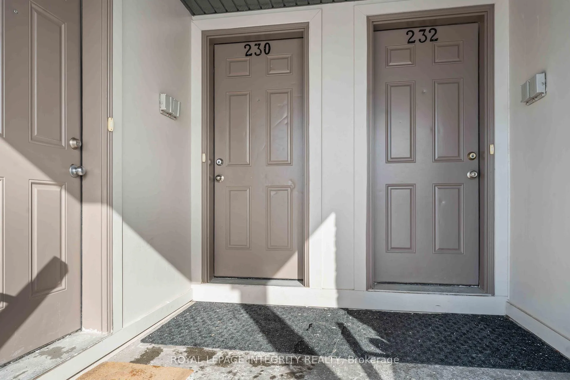 Photo 3 of 230 Shanly Private, Ottawa, Barrhaven - Stonebridge — HOMEH