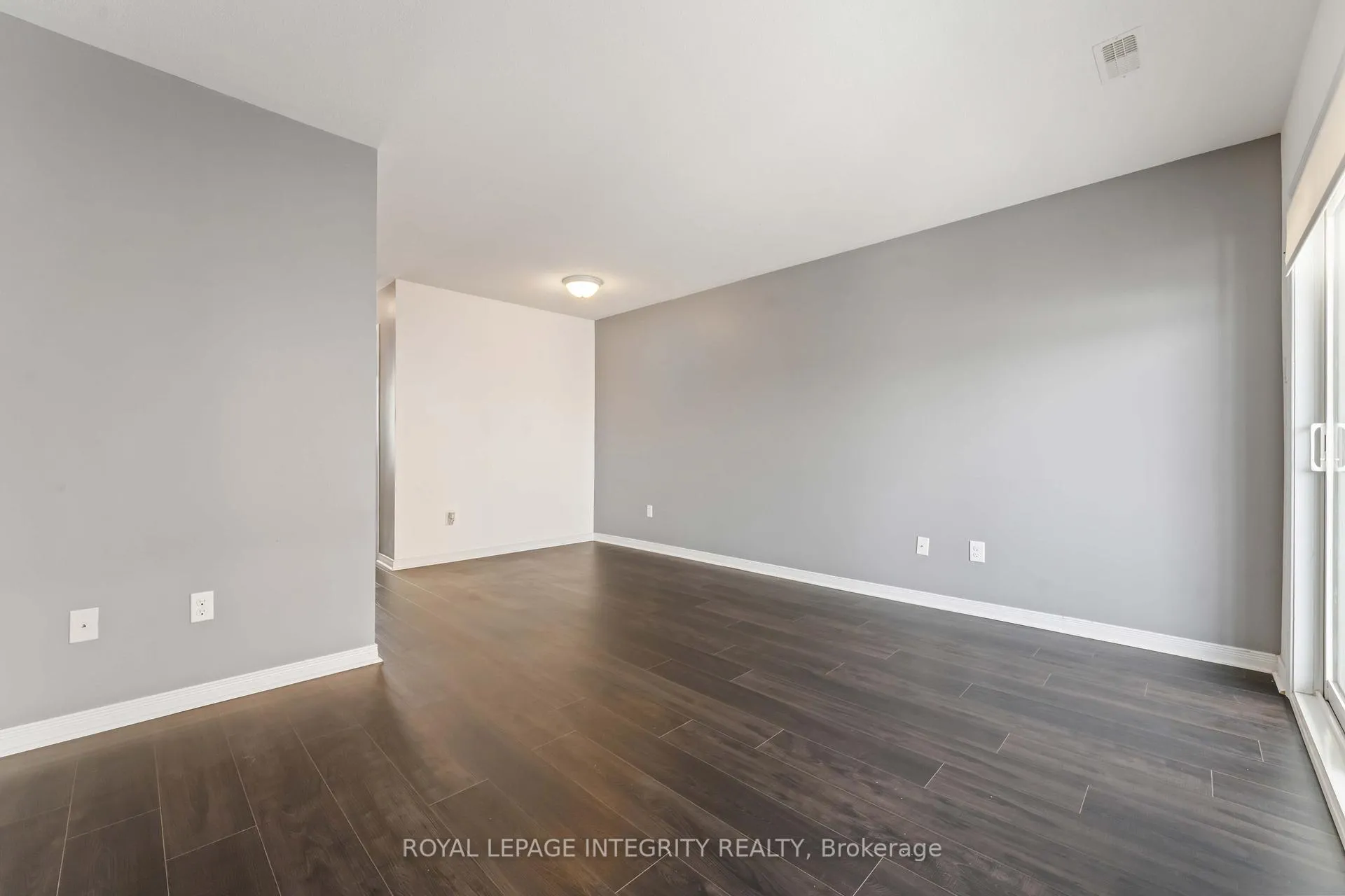 Photo 11 of 230 Shanly Private, Ottawa, Barrhaven - Stonebridge — HOMEH
