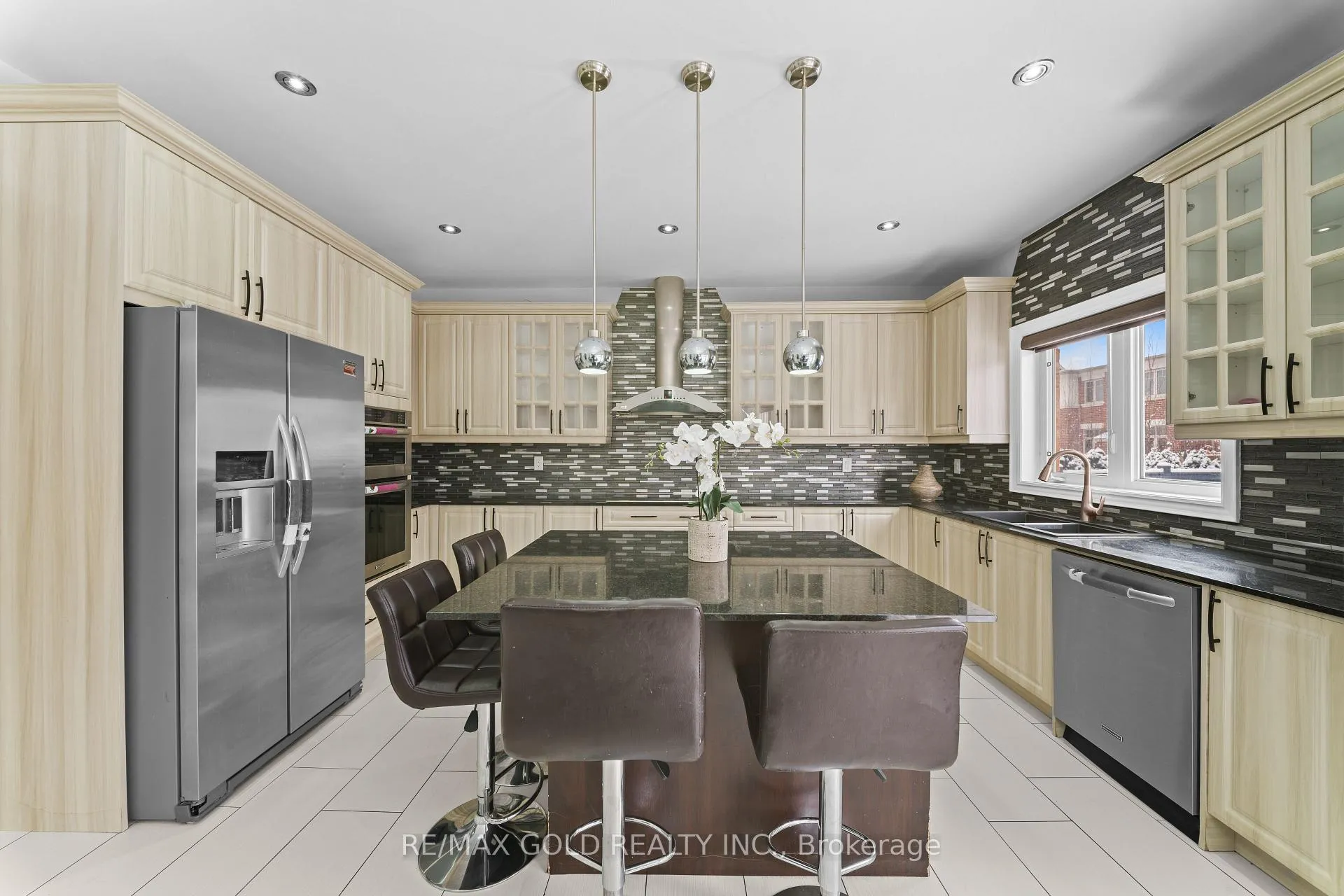 Photo 8 of 62 Bakersfield Road, Brampton, Vales of Castlemore — HOMEH