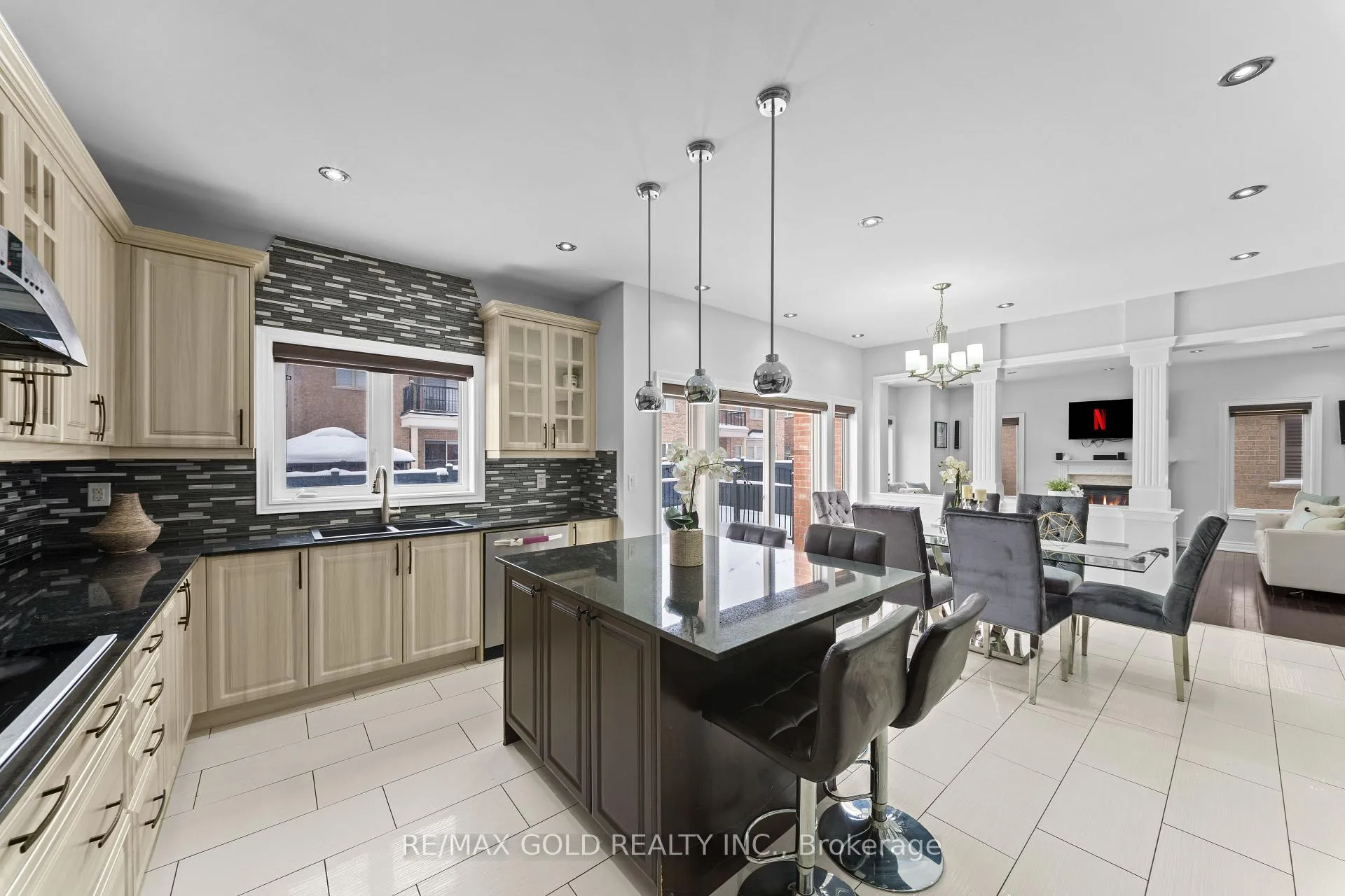 Photo 10 of 62 Bakersfield Road, Brampton, Vales of Castlemore — HOMEH