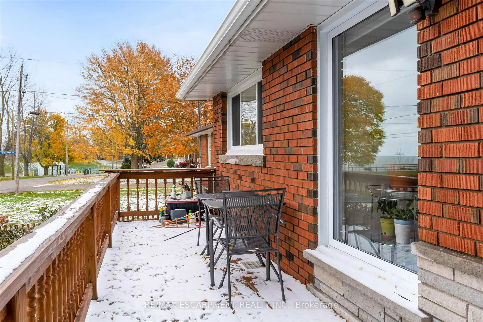 Photo 4 of 21 Lakeside Drive, Grimsby, Grimsby Beach — HOMEH