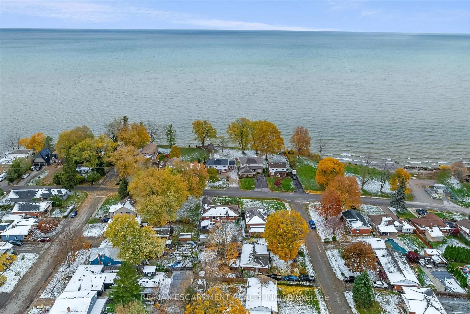 Photo 37 of 21 Lakeside Drive, Grimsby, Grimsby Beach — HOMEH