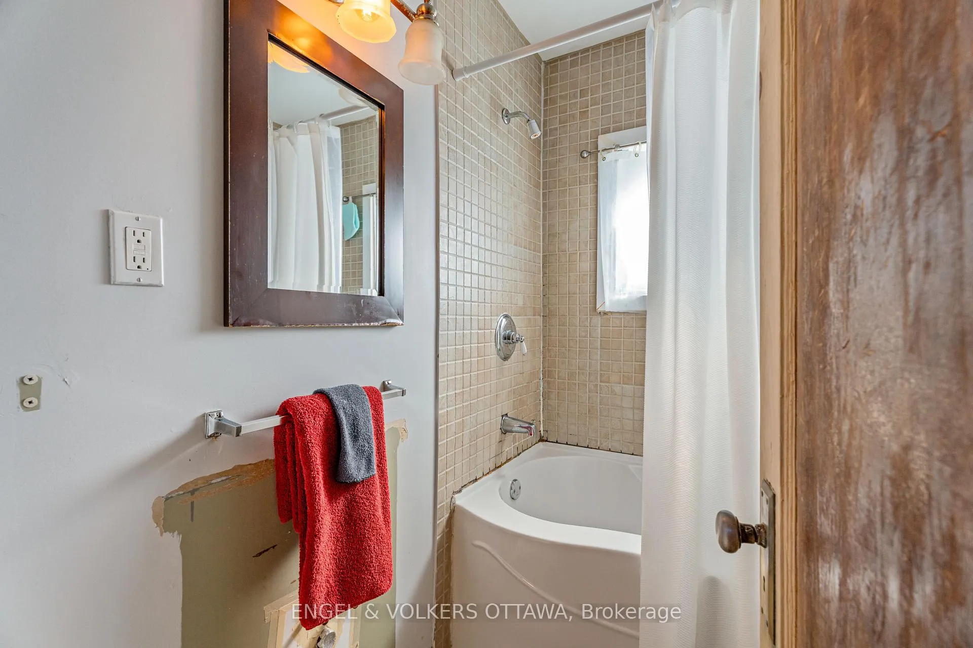 Photo 24 of 99 Glynn Avenue, Ottawa, Overbrook — HOMEH