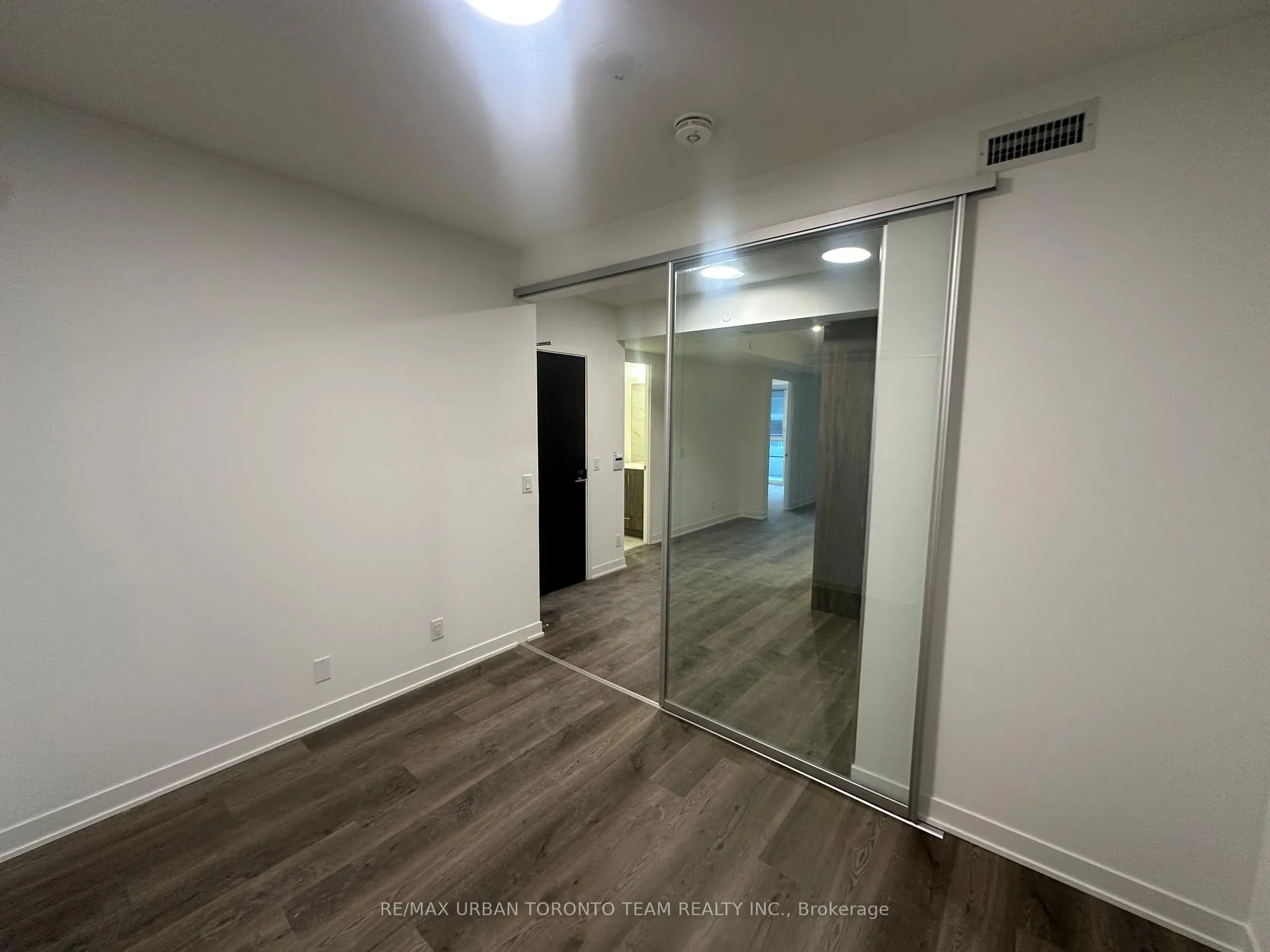 Photo 12 of Unit 702, 180 Front Street E, Toronto, Moss Park — HOMEH