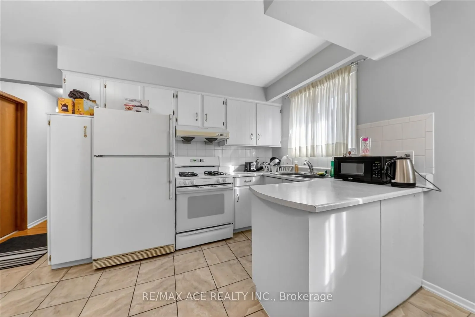 Photo 12 of 83 Ward Avenue, Hamilton, Ainslie Wood — HOMEH