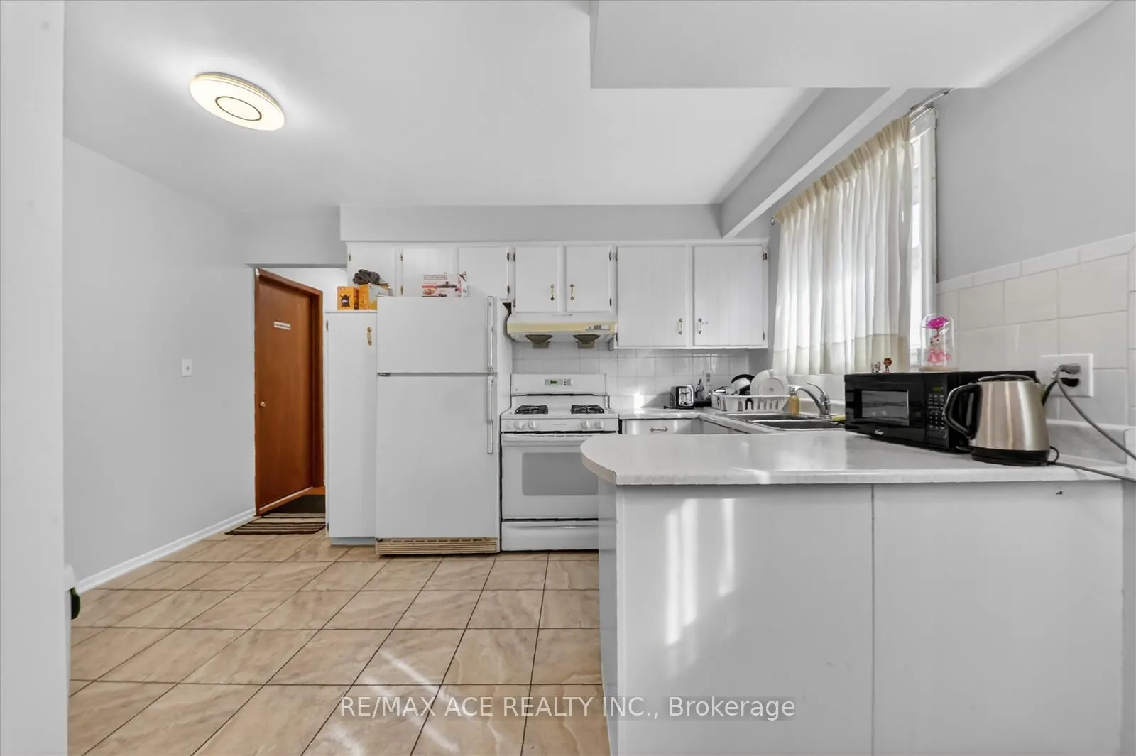 Photo 13 of 83 Ward Avenue, Hamilton, Ainslie Wood — HOMEH