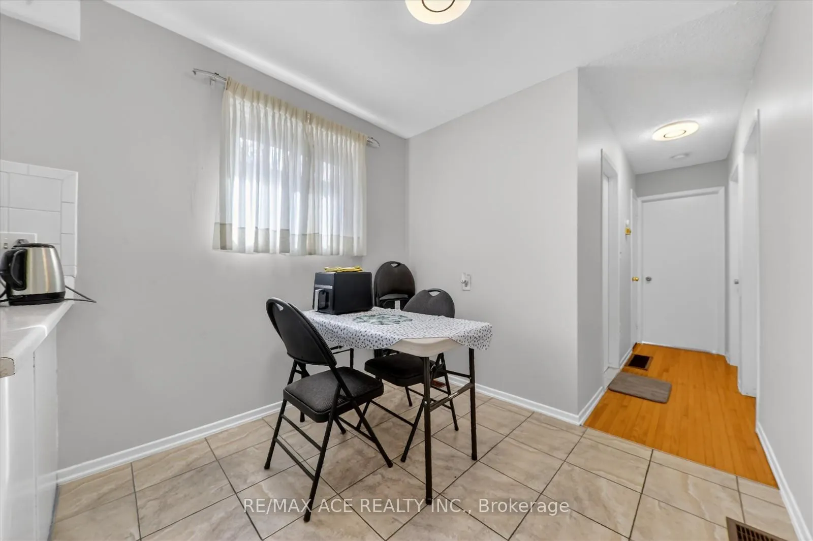 Photo 16 of 83 Ward Avenue, Hamilton, Ainslie Wood — HOMEH