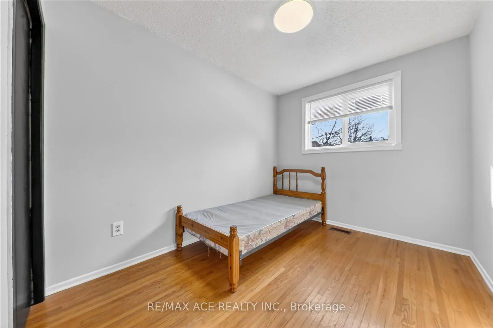 Photo 23 of 83 Ward Avenue, Hamilton, Ainslie Wood — HOMEH