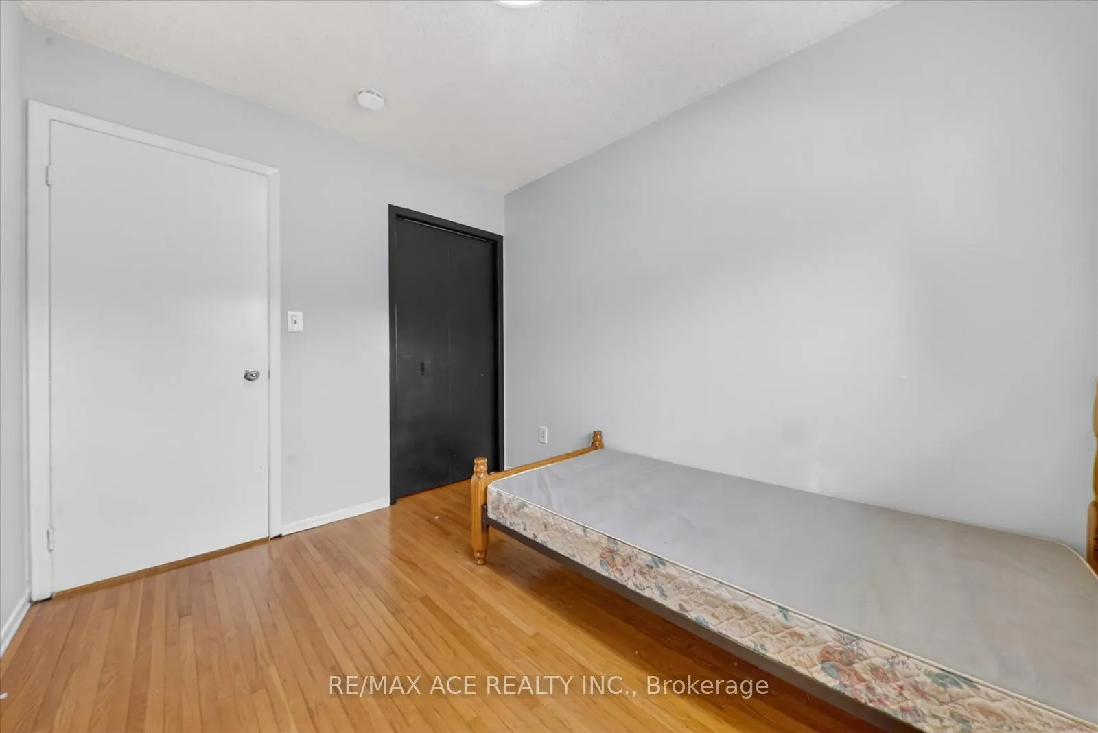Photo 24 of 83 Ward Avenue, Hamilton, Ainslie Wood — HOMEH