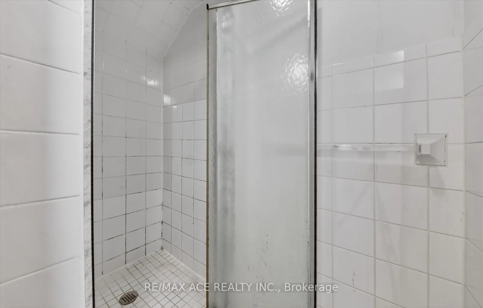 Photo 34 of 83 Ward Avenue, Hamilton, Ainslie Wood — HOMEH