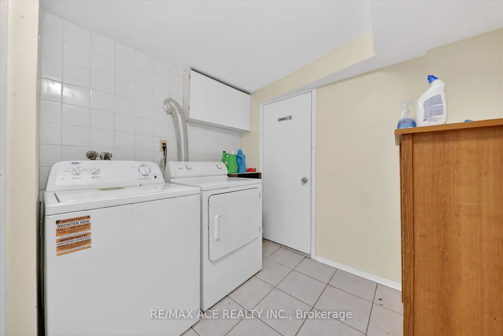 Photo 35 of 83 Ward Avenue, Hamilton, Ainslie Wood — HOMEH
