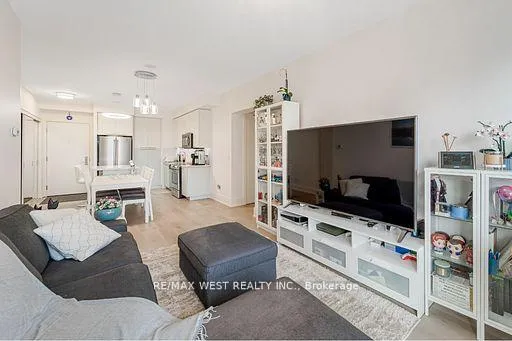 Photo 13 of Unit 1122, 70 Roehampton Avenue, Toronto, Mount Pleasant West — HOMEH