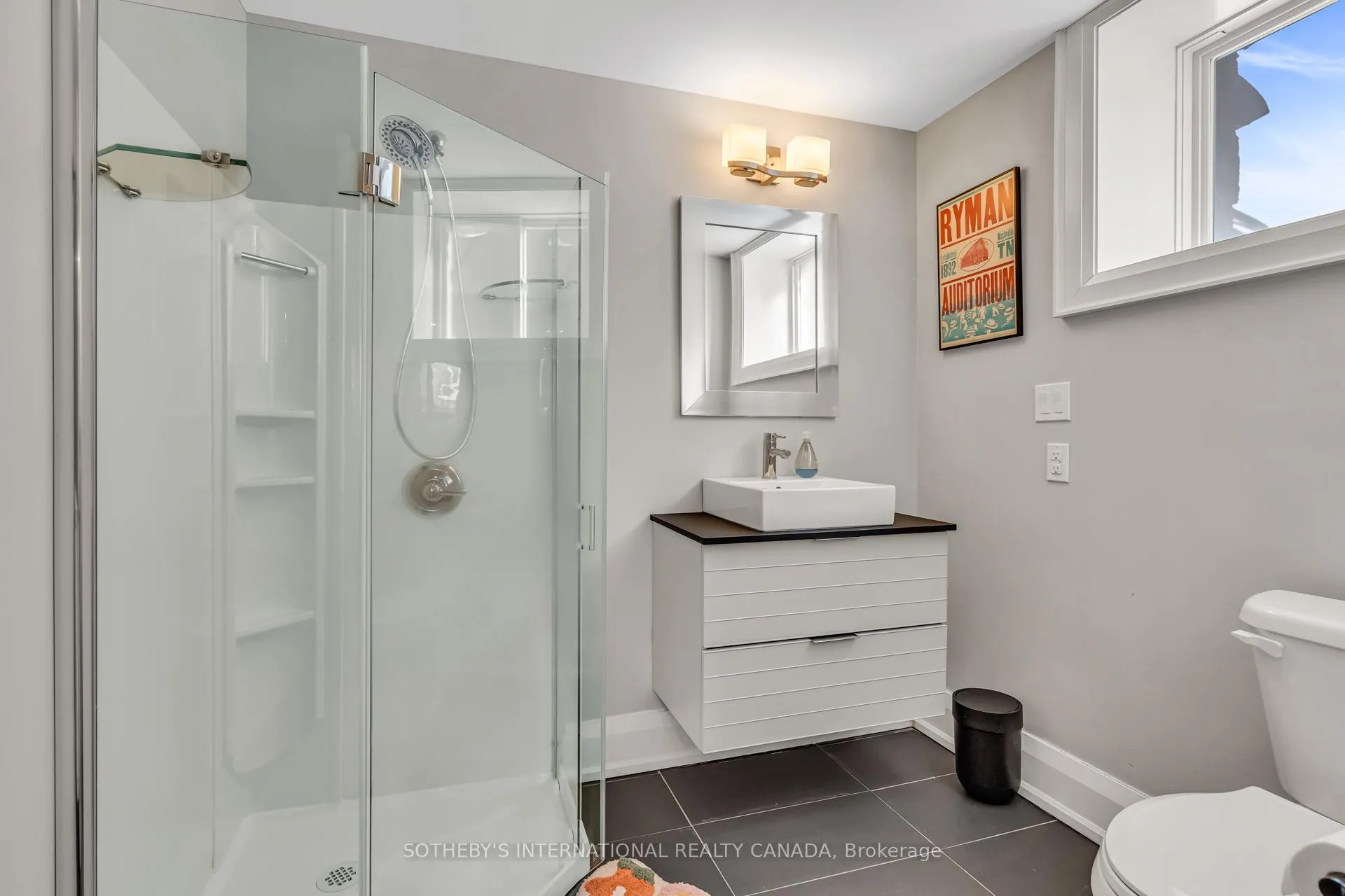 Photo 35 of 15 Avion Avenue, Toronto, The Beaches — HOMEH