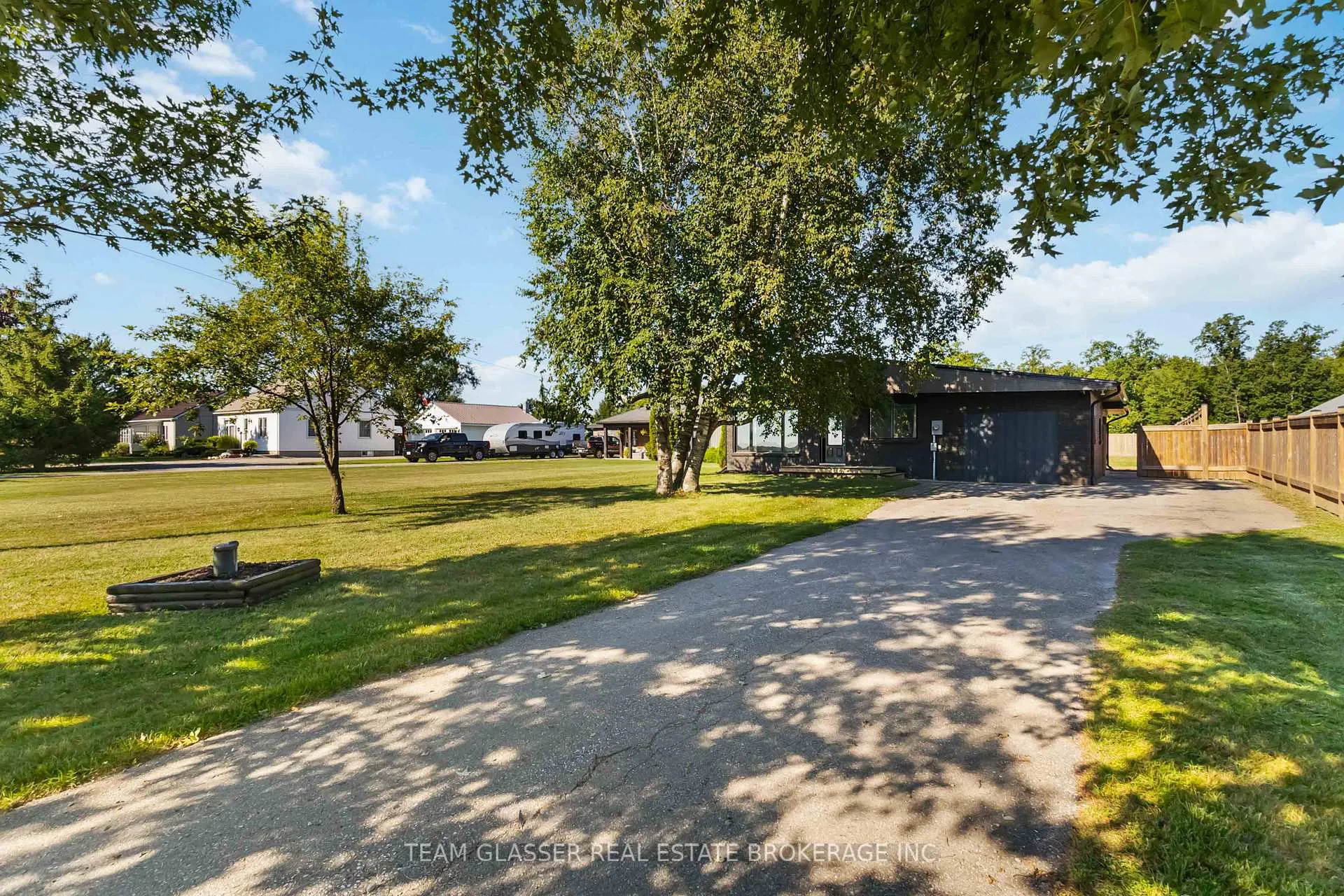Photo 3 of 11241 Imperial Road, Malahide, Rural Malahide — HOMEH
