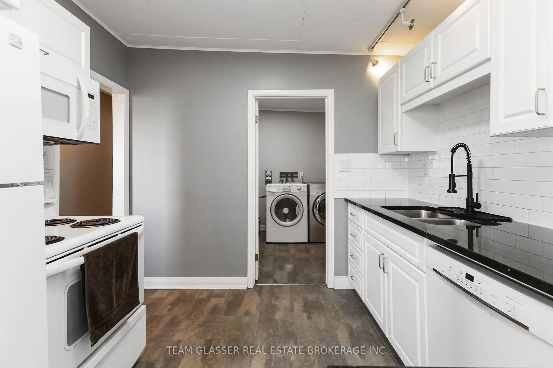 Photo 8 of 11241 Imperial Road, Malahide, Rural Malahide — HOMEH