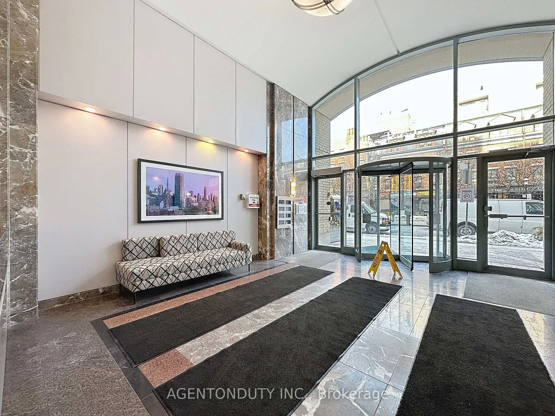 Photo 3 of Unit 712, 109 Front Street E, Toronto, Waterfront Communities — HOMEH