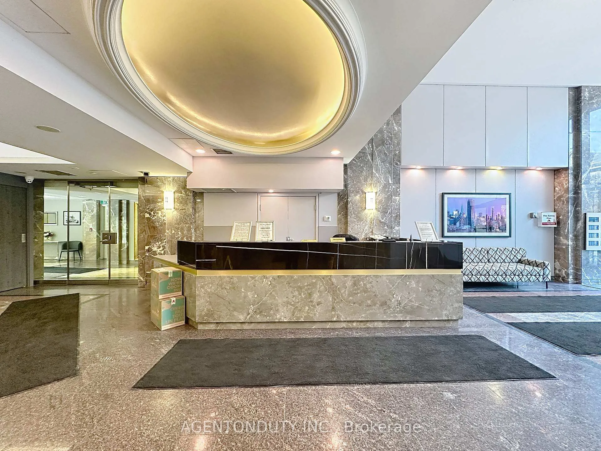 Photo 4 of Unit 712, 109 Front Street E, Toronto, Waterfront Communities — HOMEH