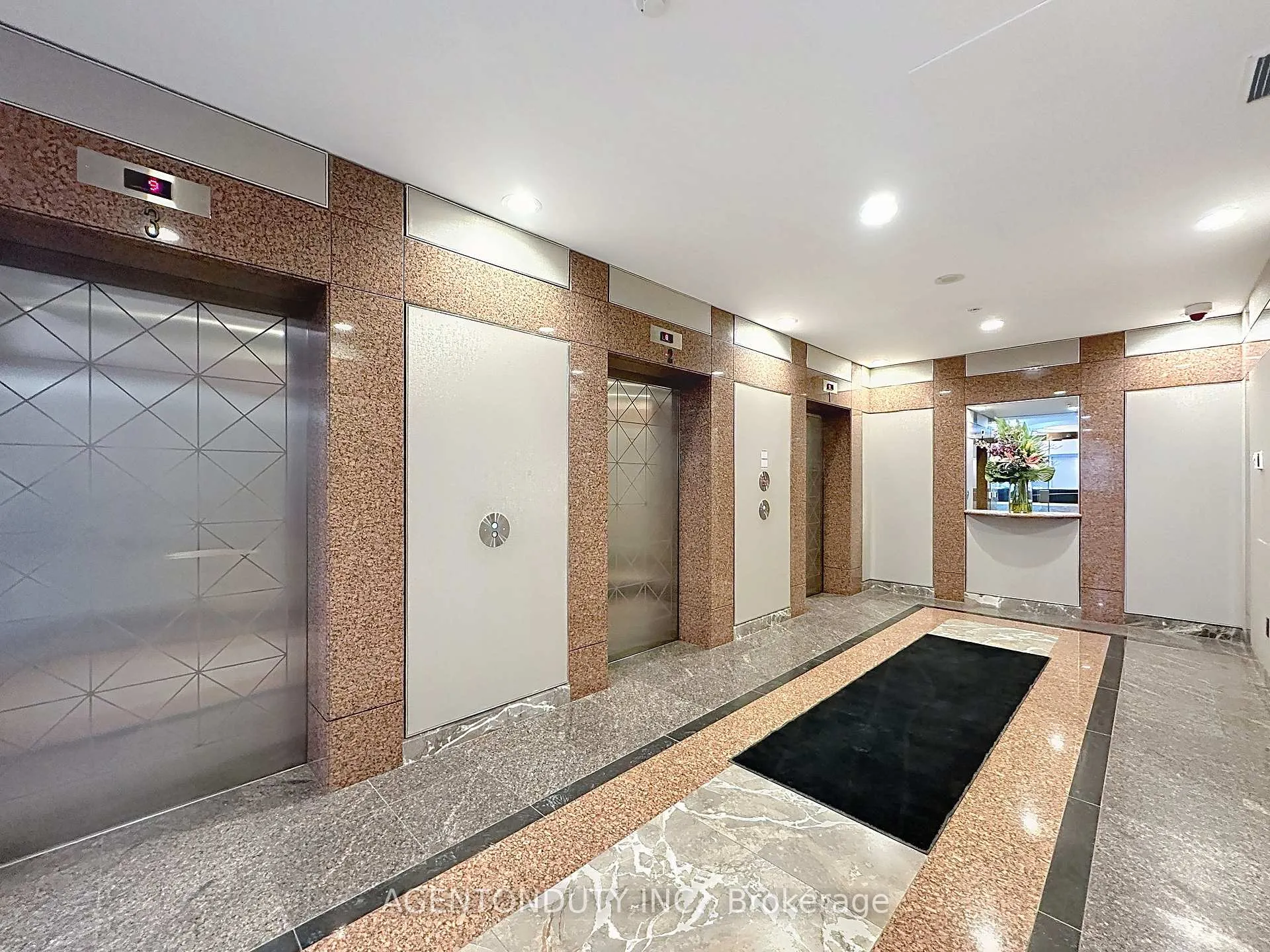 Photo 6 of Unit 712, 109 Front Street E, Toronto, Waterfront Communities — HOMEH