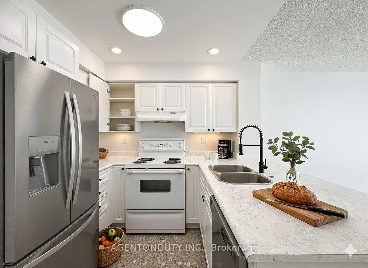 Photo 8 of Unit 712, 109 Front Street E, Toronto, Waterfront Communities — HOMEH