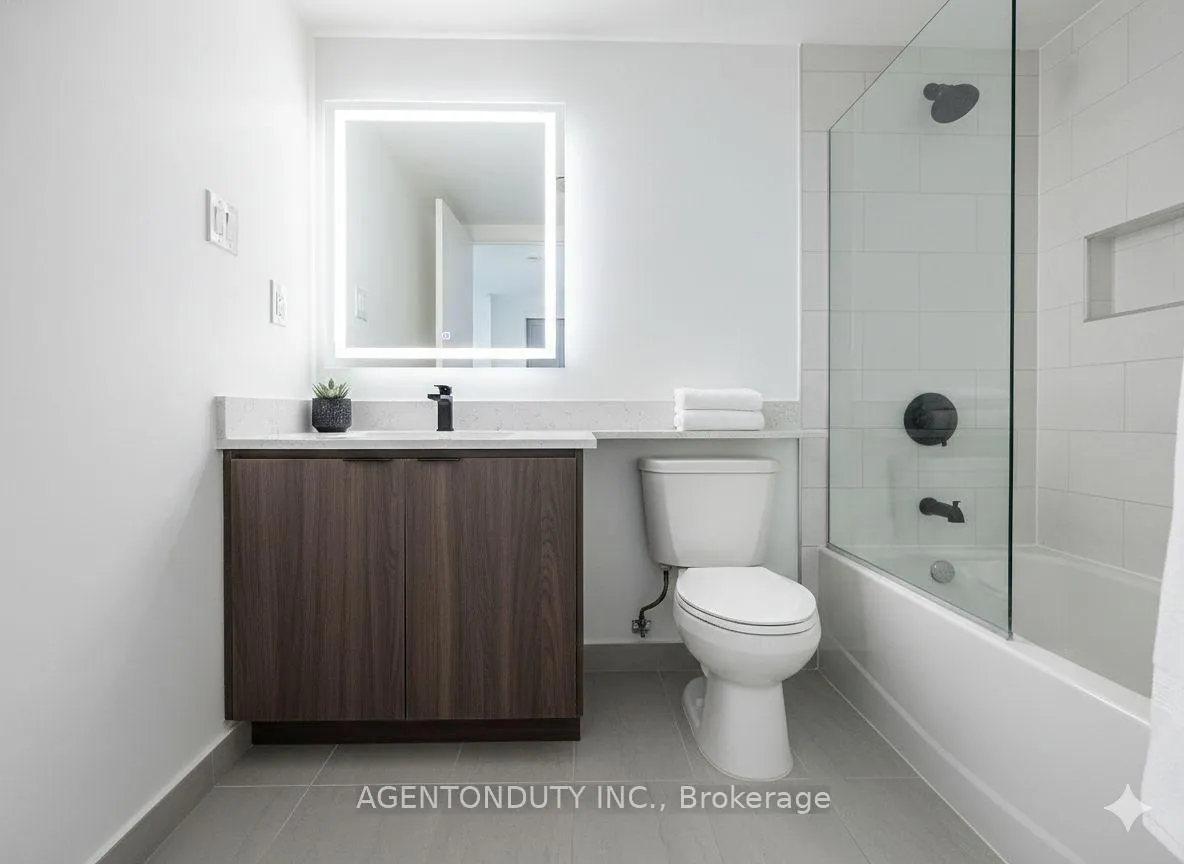 Photo 11 of Unit 712, 109 Front Street E, Toronto, Waterfront Communities — HOMEH