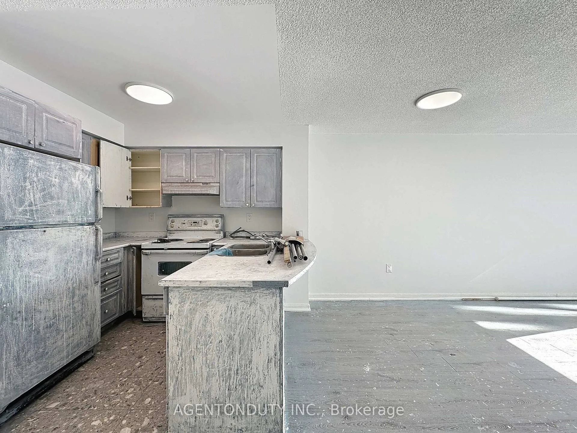 Photo 14 of Unit 712, 109 Front Street E, Toronto, Waterfront Communities — HOMEH