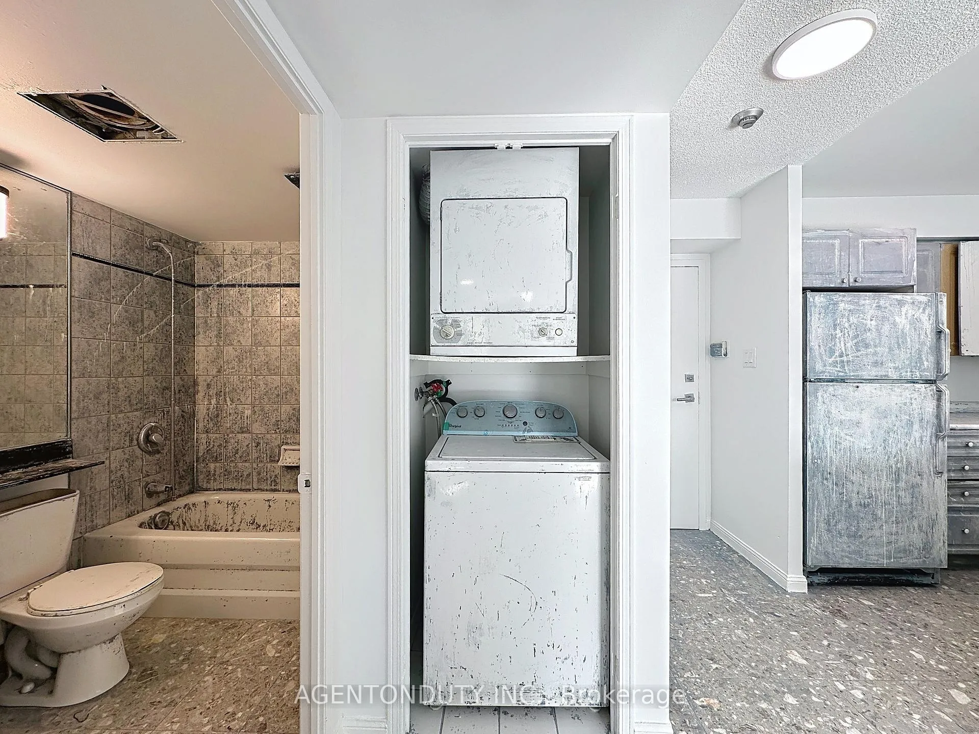 Photo 28 of Unit 712, 109 Front Street E, Toronto, Waterfront Communities — HOMEH