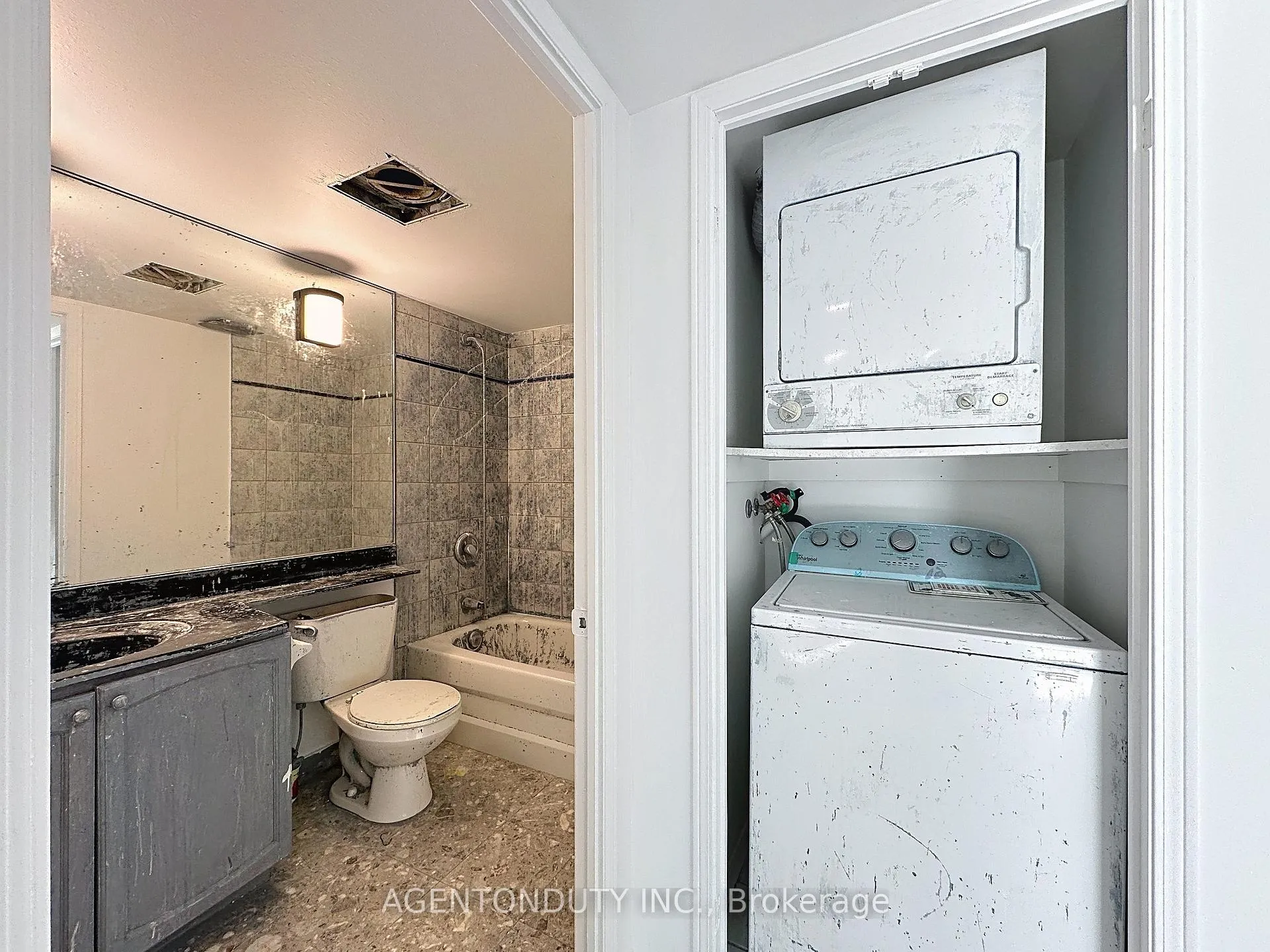 Photo 31 of Unit 712, 109 Front Street E, Toronto, Waterfront Communities — HOMEH