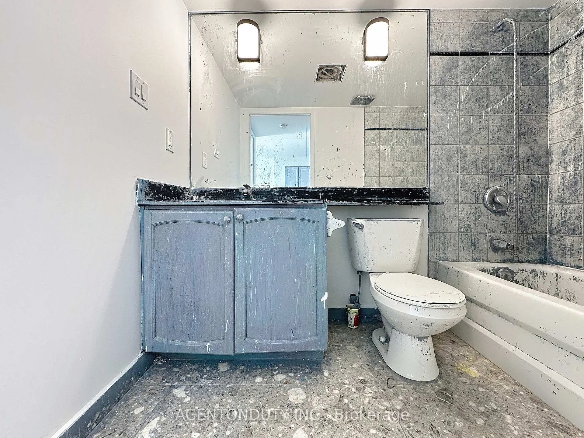 Photo 32 of Unit 712, 109 Front Street E, Toronto, Waterfront Communities — HOMEH