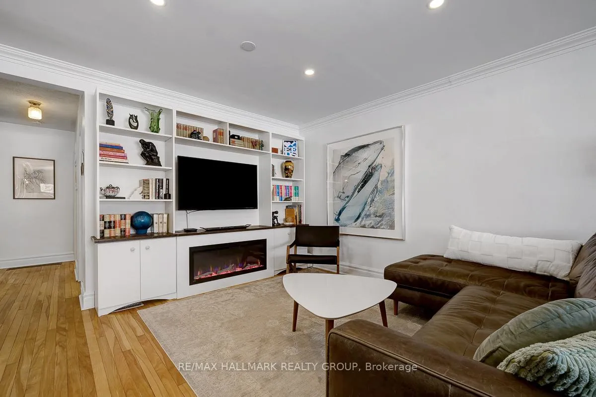 Photo 5 of 2268 Utah Street, Ottawa, Alta Vista — HOMEH
