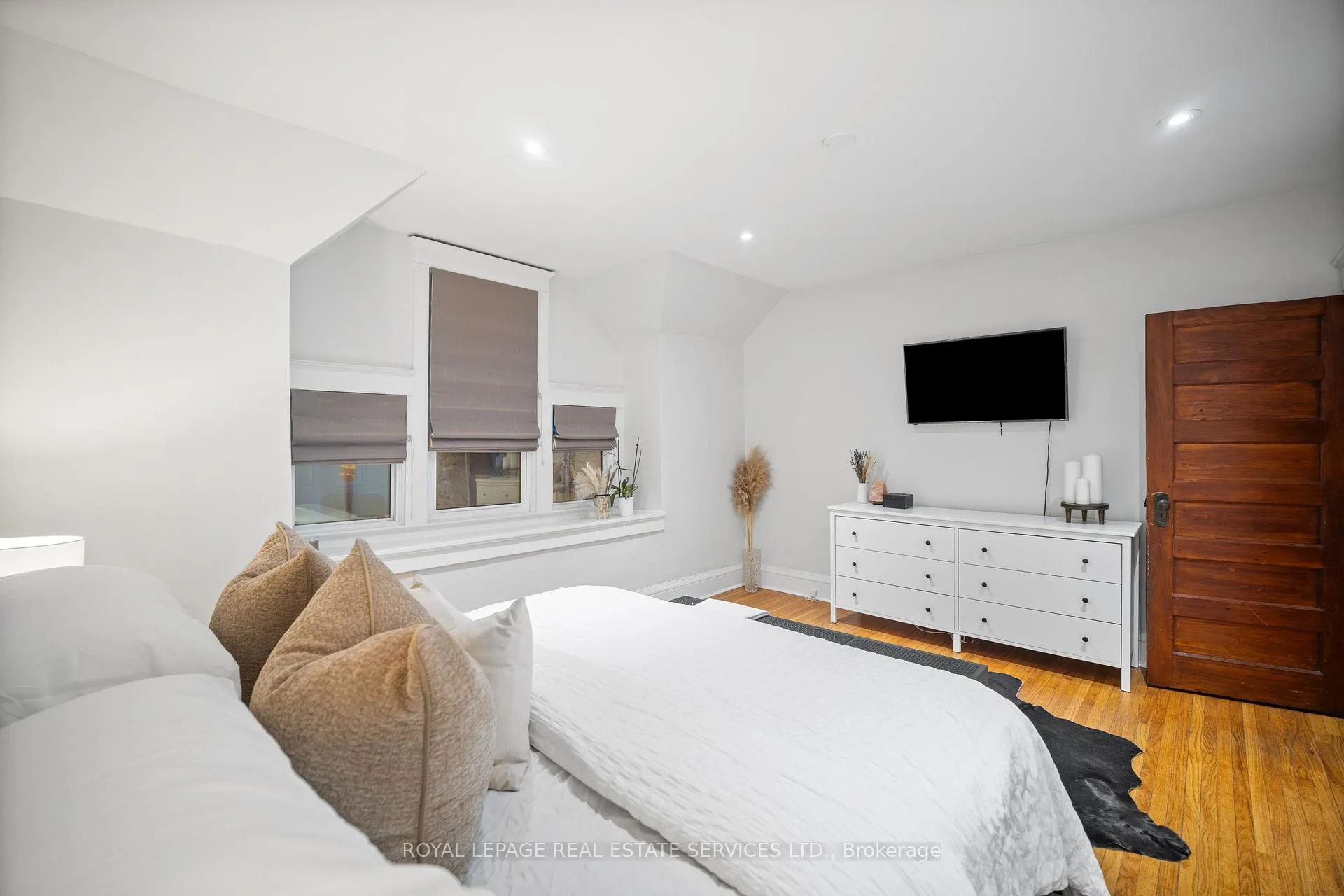 Photo 17 of 5 Wheeler Avenue, Toronto, The Beaches — HOMEH