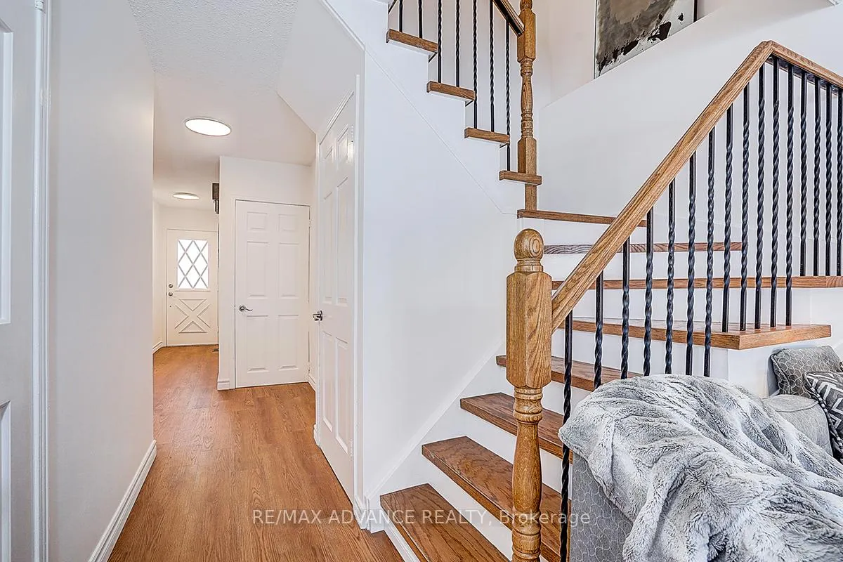 Photo 22 of 25 West Borough Street, Markham, Aileen-Willowbrook — HOMEH