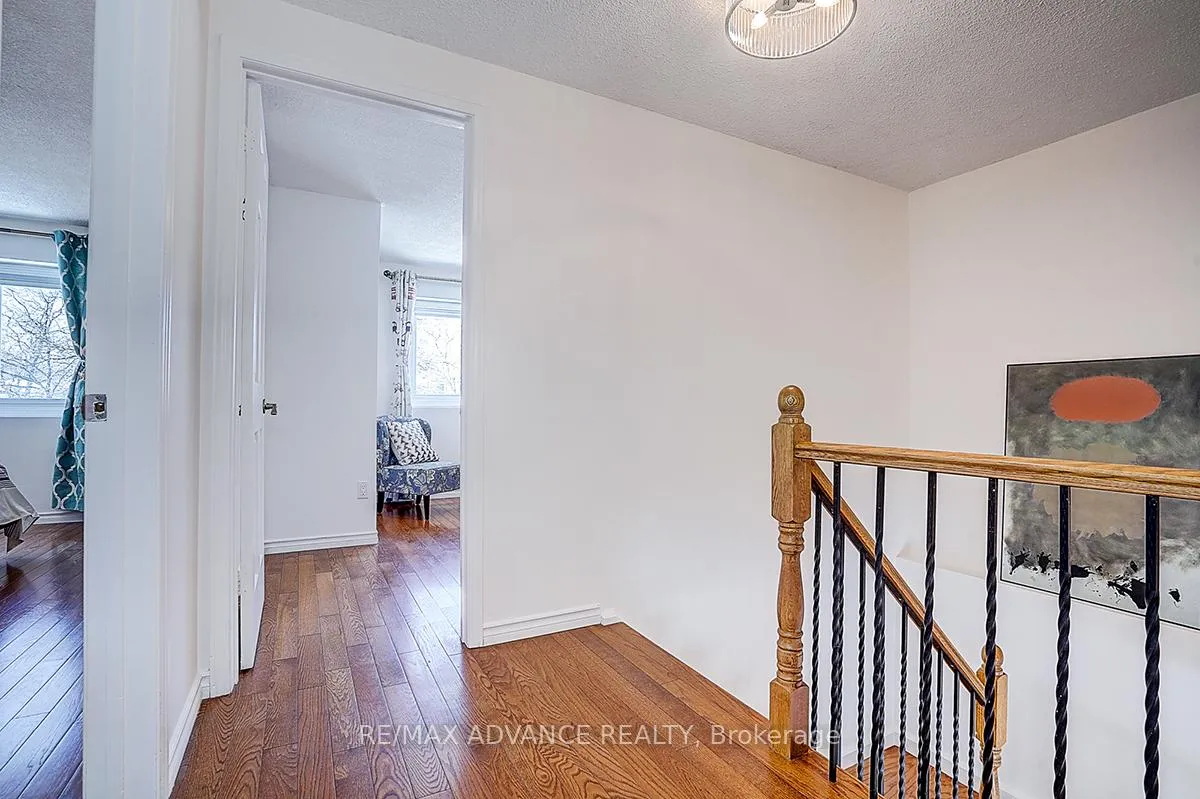 Photo 26 of 25 West Borough Street, Markham, Aileen-Willowbrook — HOMEH