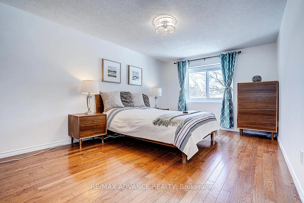 Photo 27 of 25 West Borough Street, Markham, Aileen-Willowbrook — HOMEH