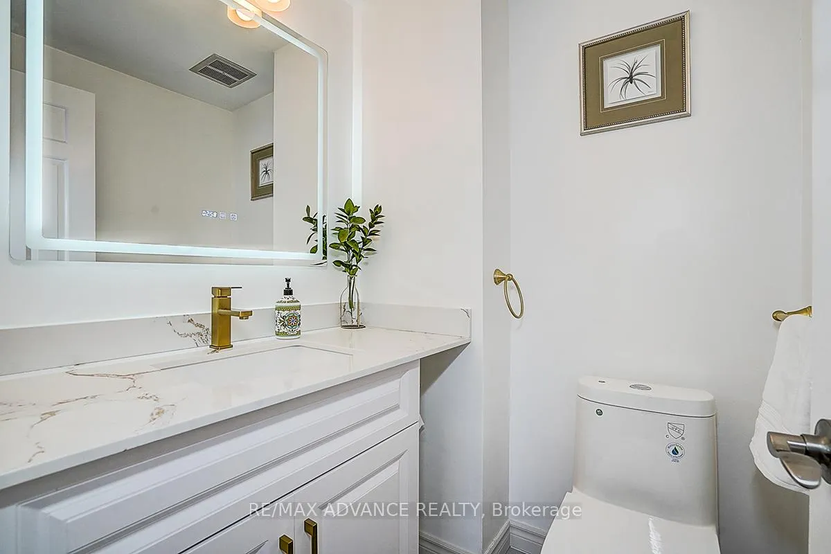 Photo 29 of 25 West Borough Street, Markham, Aileen-Willowbrook — HOMEH